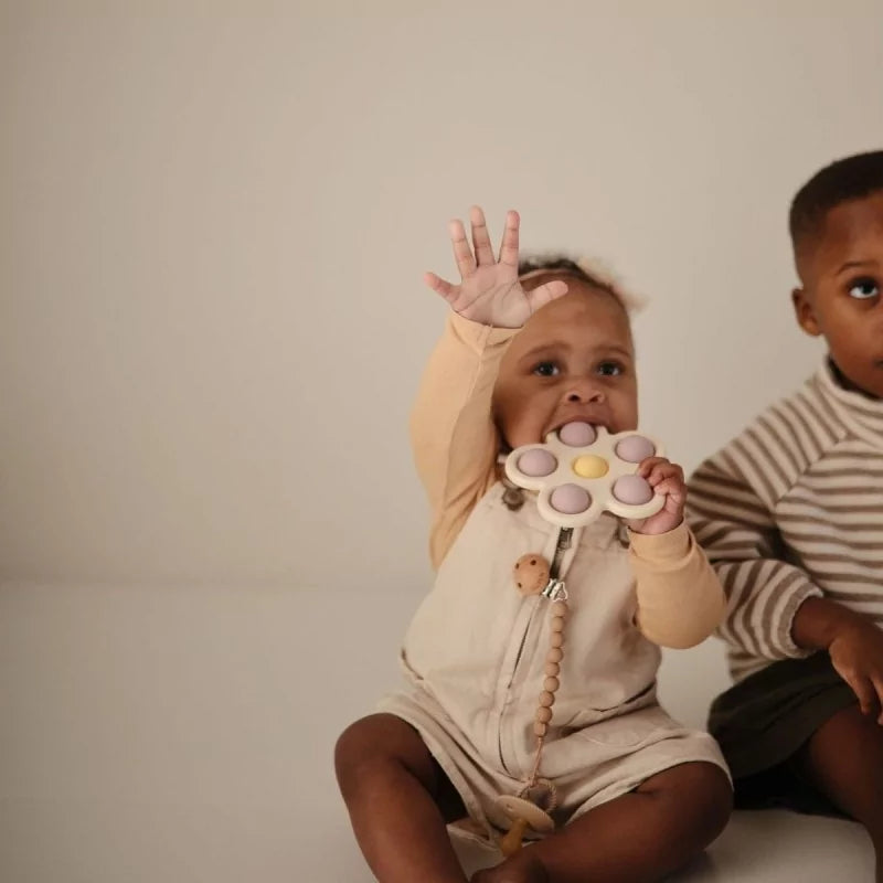 Mushie - Press-toy Flower